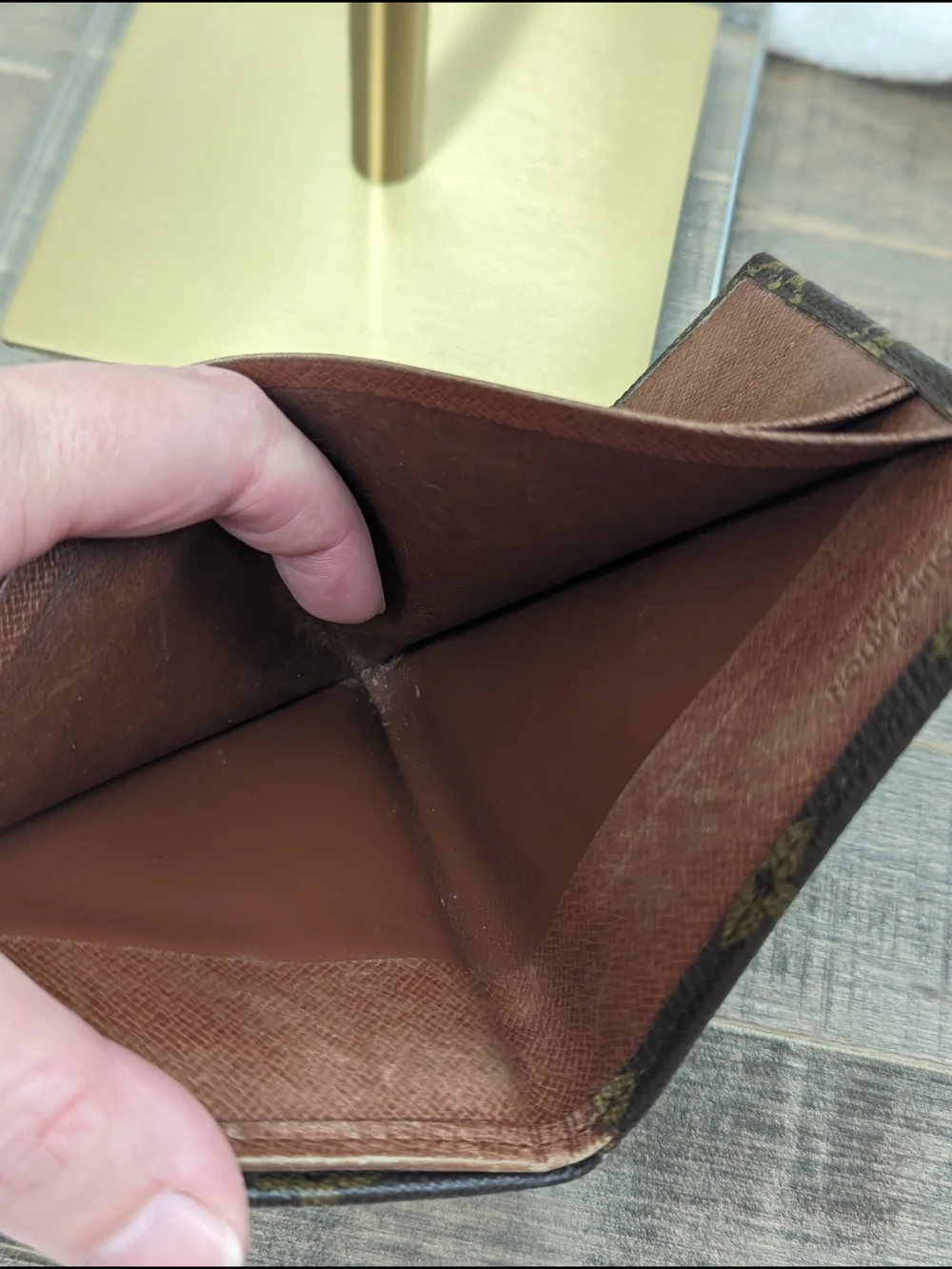 100% Authentic Louis Vuitton Victorine Monogram Wallet W/COA